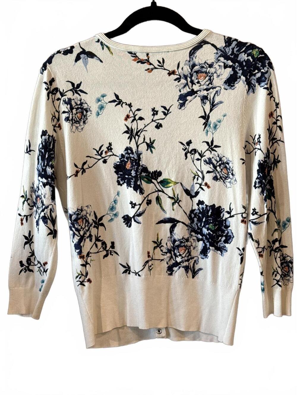 White House Black Market Floral Button-Up Cardigan Sweater Medium - Picture 4 of 6